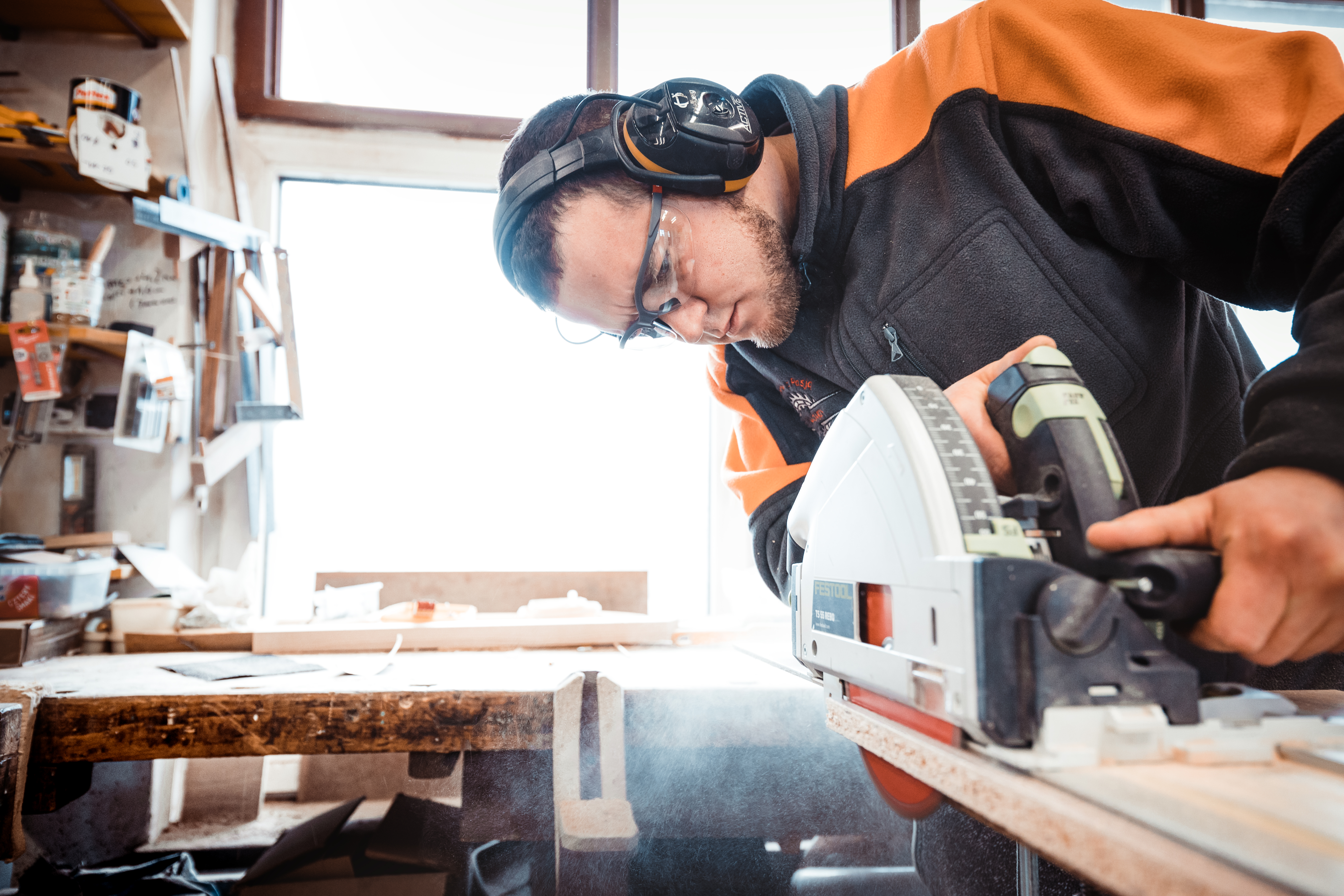 Stolarz Rybnik - wykonanie mebli na wymiar w warsztacie