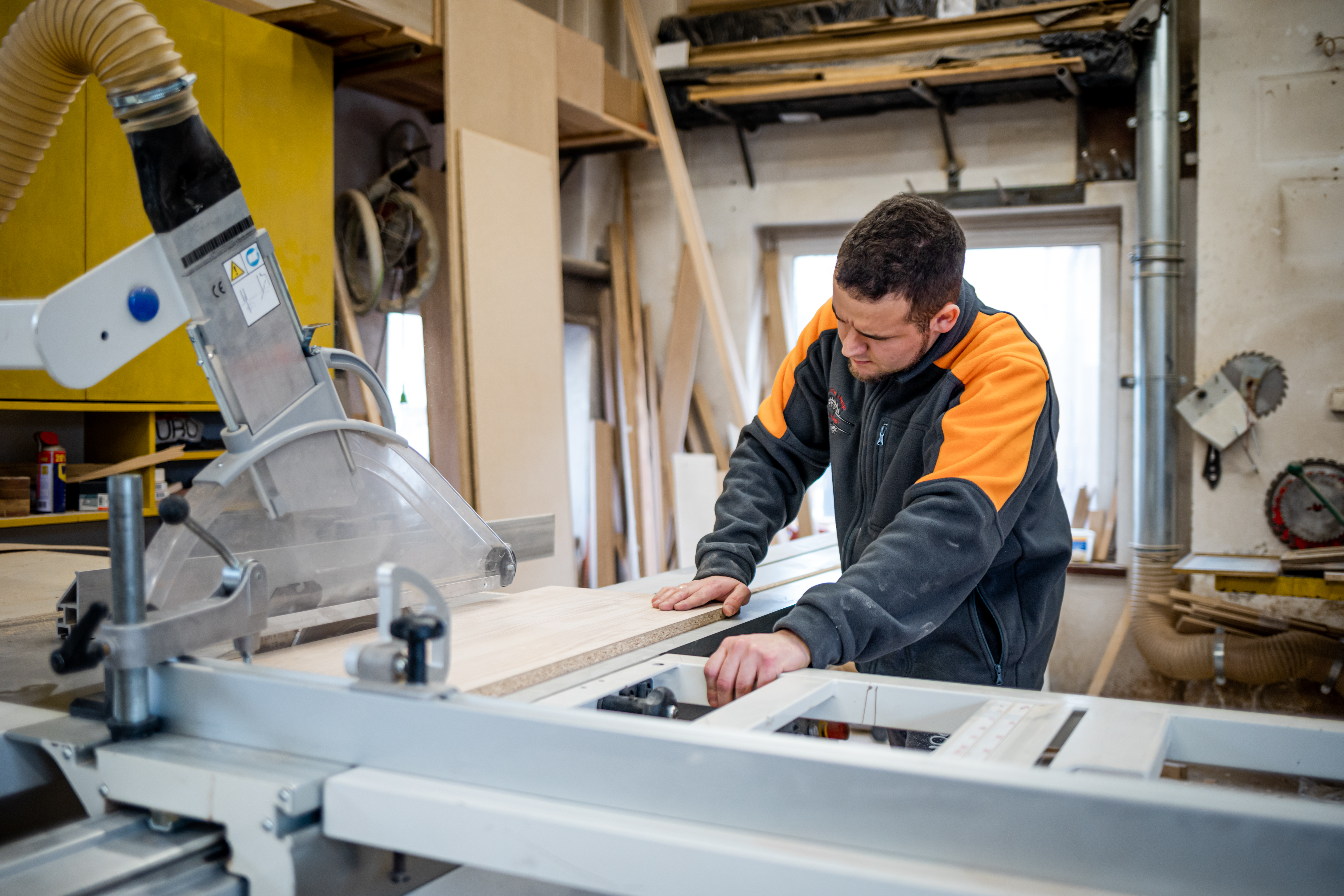 Stolarz Rybnik - wykonanie mebli na wymiar w warsztacie